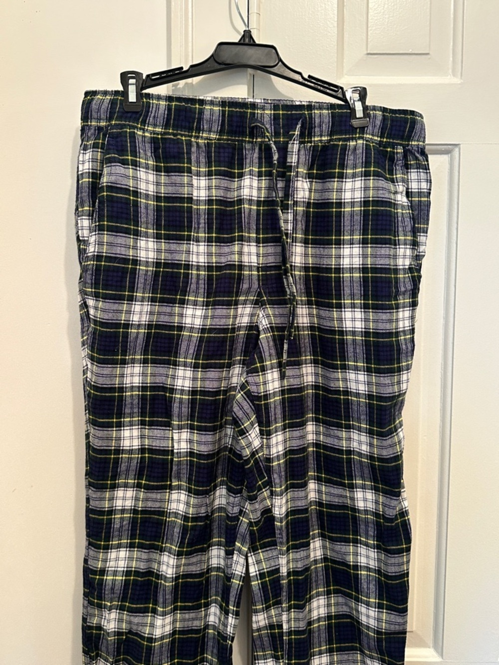 Men’s Tartan Plaid Flannel Lounge Pants in Blue & Green - Picture 2 of 8